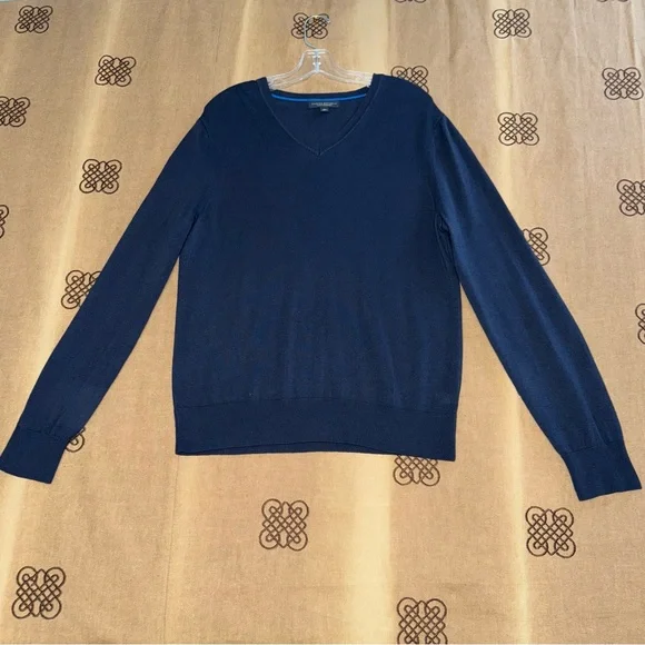 Banana Republic Mens Navy Blue Silk Cashmere V-Neck Sweater Size M - Picture 3 of 15